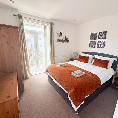 Private Parking, Central Llandudno, King Bed With Ensuite At Clement Lodge Esterno foto