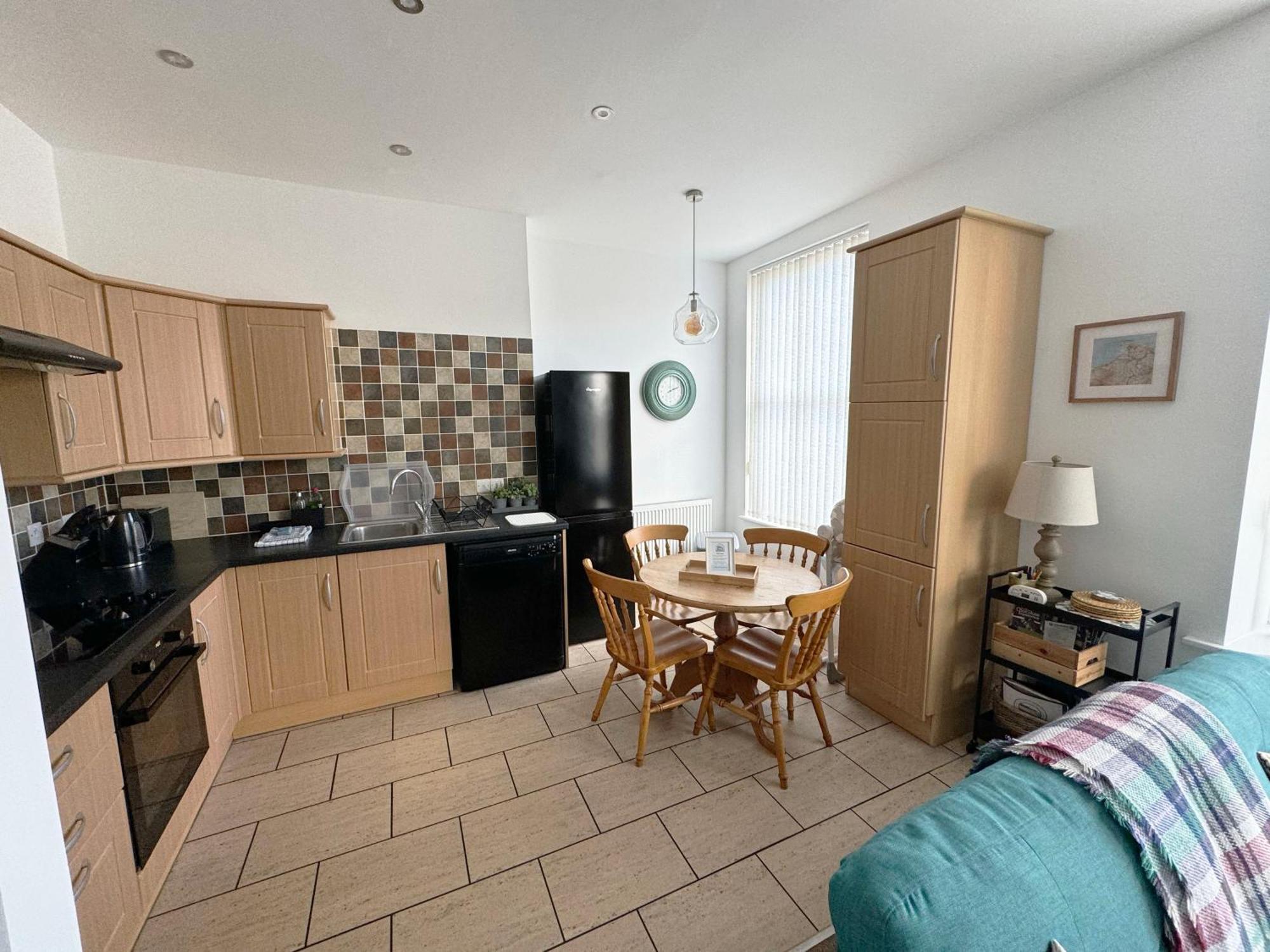 Private Parking, Central Llandudno, King Bed With Ensuite At Clement Lodge Esterno foto