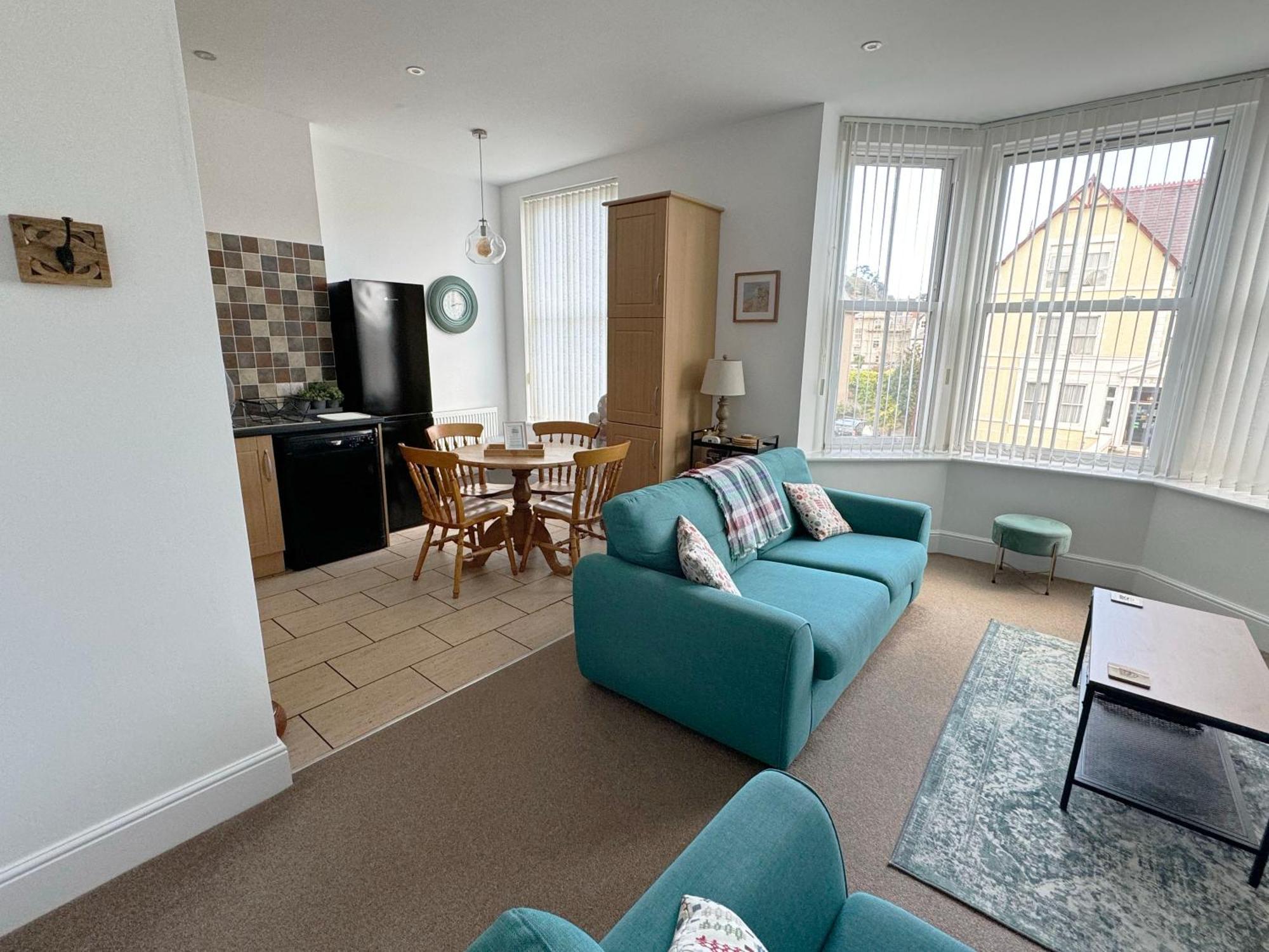 Private Parking, Central Llandudno, King Bed With Ensuite At Clement Lodge Esterno foto